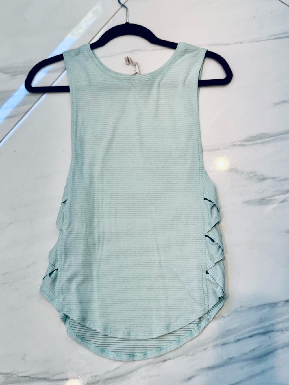 Lululemon Var-City Muscle Tank in Heathered Sea Mist, sz 4